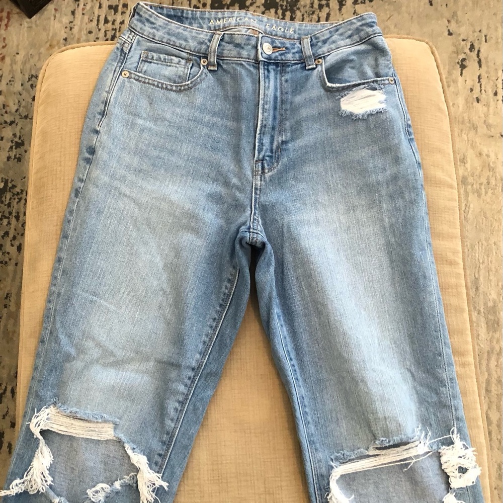 Women's American Eagle Distressed Mom Jeans Long Length